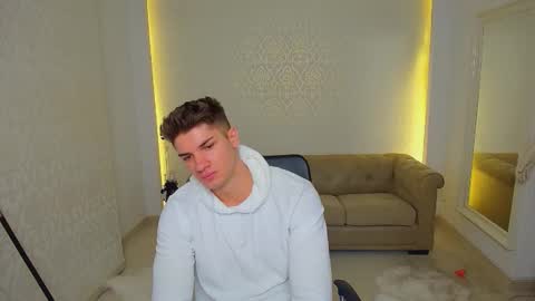 MaxKaiden online show from November 2025 05:51:01 AM