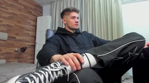 MaxKaiden online show from March 2026 05:33:02 AM