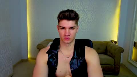 Snapshot of maxkaiden chatting on May 2026 05:38:02 AM MaxKaiden online show from May 2026 05:38:02 AM