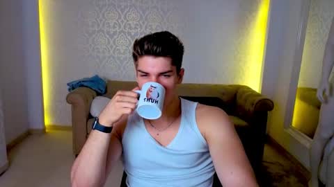 Snapshot of maxkaiden chatting on May 2026 04:53:01 AM MaxKaiden online show from May 2026 04:53:01 AM