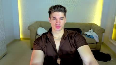 Snapshot of maxkaiden chatting on May 2026 05:15:01 AM MaxKaiden online show from May 2026 05:15:01 AM