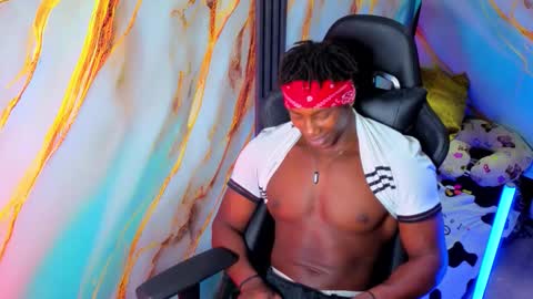 Maxmuscle10 online show from March 2026 07:21:02 PM