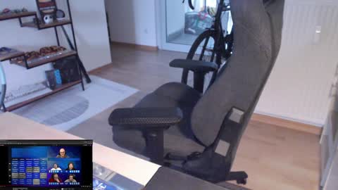 Snapshot of maxp0wer21 chatting on December 2024 01:06:02 PM maxp0wer21 online show from December 2024 01:06:02 PM