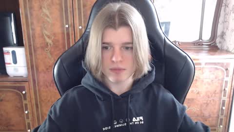 Max online show from February 2025 10:51:01 AM