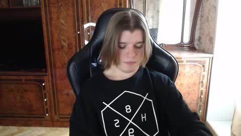 Max online show from November 2025 09:10:01 AM