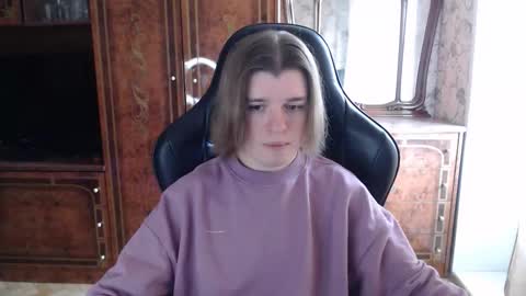 Max online show from November 2025 09:48:02 AM