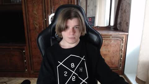 Max online show from December 2025 09:14:02 AM