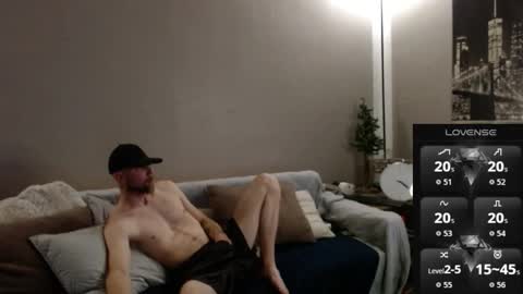 Snapshot of maxrouger chatting on November 2025 10:53:02 PM MaxRouger online show from November 2025 10:53:02 PM