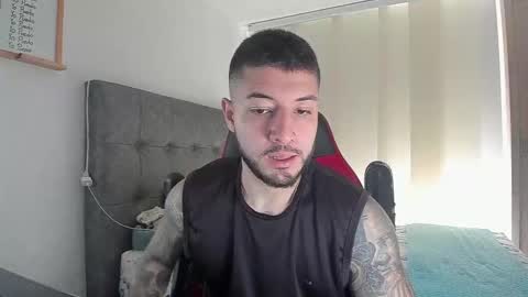 Snapshot of maxvibe_ chatting on November 2025 06:54:01 PM maxvibe_ online show from November 2025 06:54:01 PM