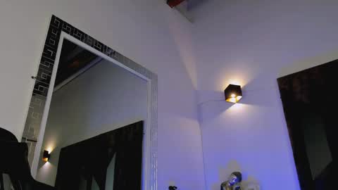 Snapshot of maxwell_dupont chatting on May 2026 08:40:02 PM MAX online show from May 2026 08:40:02 PM