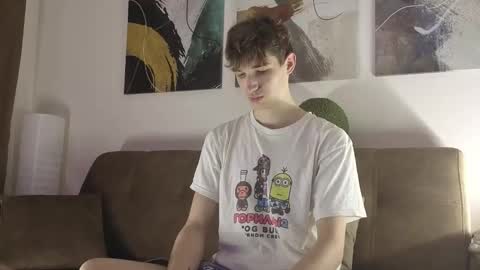 Snapshot of maxwellchik chatting on October 2025 04:08:02 PM maxwellchik online show from October 2025 04:08:02 PM