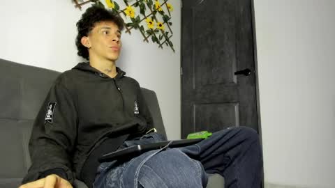 Max online show from March 2026 04:15:02 AM