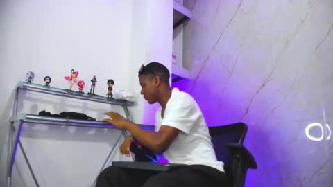 bunny black   online show from February 2025 01:33:01 AM