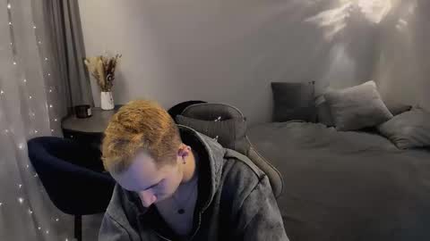 Max online show from December 2025 12:19:02 AM