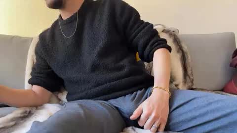 Snapshot of maxxxurbate chatting on January 2025 10:14:02 AM MaxXxurbate online show from January 2025 10:14:02 AM