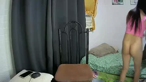 Snapshot of maxy_girl chatting on February 2026 07:58:02 AM MAXINE online show from February 2026 07:58:02 AM