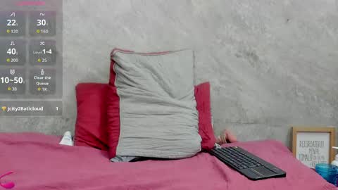 Snapshot of may_clanfort chatting on May 2026 02:30:01 AM MAY online show from May 2026 02:30:01 AM
