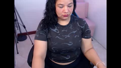 may_fk online show from September 2025 04:24:01 AM