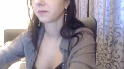 Maya online show from December 2025 07:04:02 AM