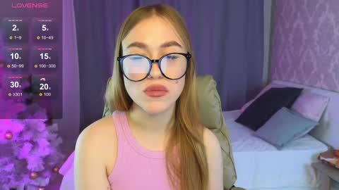 Maya online show from December 2024 08:07:02 PM