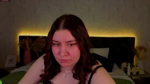 Snapshot of maya_raay chatting on April 2026 01:10:01 AM Maya online show from April 2026 01:10:01 AM