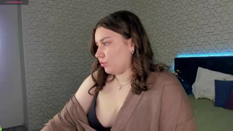 Snapshot of maya_raay chatting on April 2026 01:10:02 AM Maya online show from April 2026 01:10:02 AM