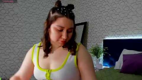 Snapshot of maya_raay chatting on April 2026 01:16:02 AM Maya online show from April 2026 01:16:02 AM