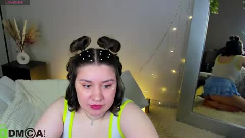 Snapshot of maya_raay chatting on April 2026 01:07:01 AM Maya online show from April 2026 01:07:01 AM