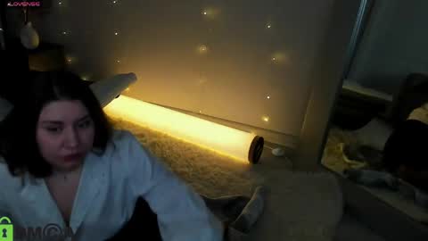 Snapshot of maya_raay chatting on May 2026 01:35:01 AM Maya online show from May 2026 01:35:01 AM