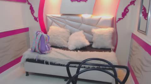 Maya online show from December 2024 07:33:02 AM