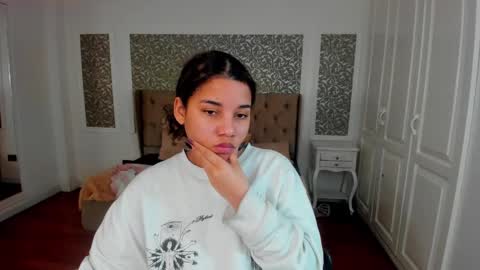 Maya online show from September 2025 02:04:02 AM