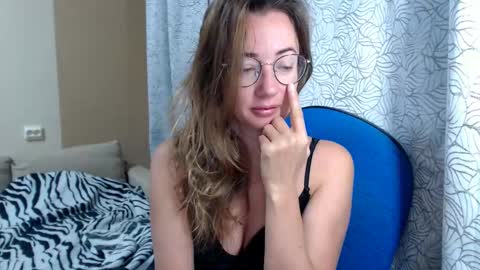 Maya online show from October 2025 04:53:01 AM