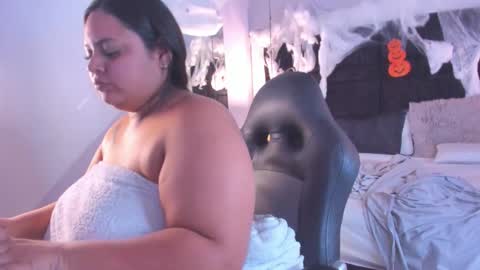 MAY online show from November 2025 04:20:01 PM