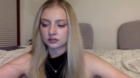 mayaflirt online show from February 2026 05:28:01 PM