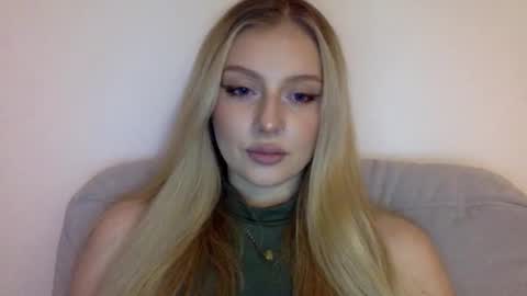 mayaflirt online show from February 2026 05:28:01 PM