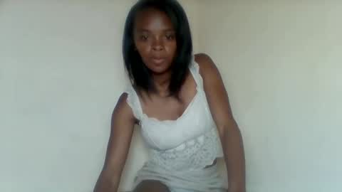 Snapshot of mayalabelle chatting on November 2025 09:00:02 AM mayalabelle online show from November 2025 09:00:02 AM