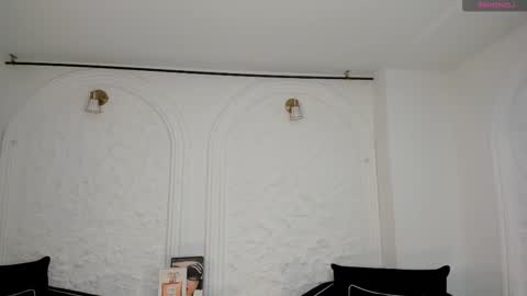 Maya online show from February 2026 04:09:02 AM