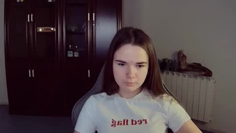 maybloom_ online show from November 2025 09:20:02 AM