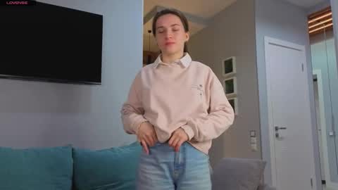 My name Casey  online show from October 2025 04:09:01 AM