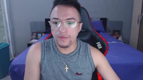 Mayke online show from November 2025 01:39:02 PM