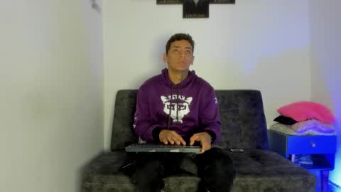 maykel_and_mike online show from January 2026 02:00:01 PM