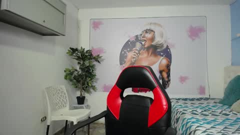Snapshot of maylin_hornyy19 chatting on April 2026 07:49:01 PM Maylin online show from April 2026 07:49:01 PM