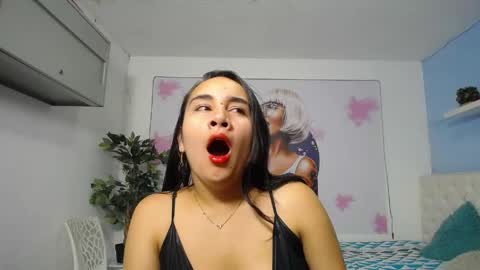 Snapshot of maylin_hornyy19 chatting on April 2026 07:00:02 PM Maylin online show from April 2026 07:00:02 PM