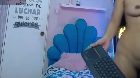 Snapshot of maylin_hornyy19 chatting on April 2026 09:19:01 PM Maylin online show from April 2026 09:19:01 PM