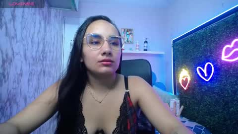 Snapshot of maylin_hornyy19 chatting on May 2026 07:09:02 PM Maylin online show from May 2026 07:09:02 PM