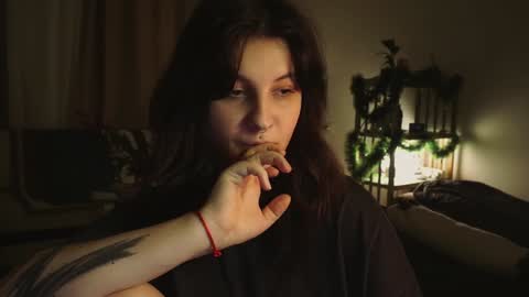 Mary  . online show from December 2024 05:37:01 AM