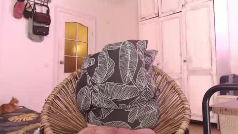 mayrumey online show from February 2025 05:33:01 PM