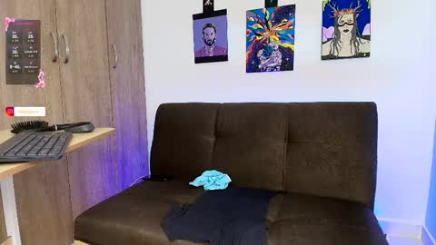 Snapshot of mazi__keen__ chatting on April 2026 10:41:01 PM Mazi keen online show from April 2026 10:41:01 PM