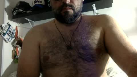 Snapshot of mbotve chatting on July 2026 06:47:02 AM VzlaMan online show from July 2026 06:47:02 AM