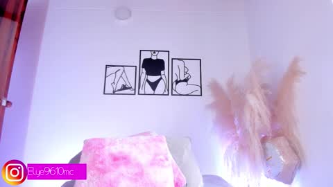 Ellie online show from March 2026 09:51:01 PM